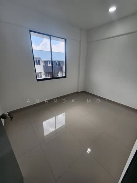Flat for Sale at Taman Molek - Amanda Moi - PropertyGuru.com.my