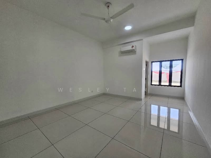 Semi-Detached House for Sale in Taman Temiang Permai (Muar) - Wesley Tan - Living Room - PropertyGuru.com.my
