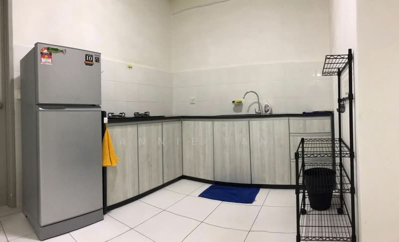 Kondominium untuk Disewa di The Golden Triangle Condominium - Annie Tan - Kitchen - PropertyGuru.com.my
