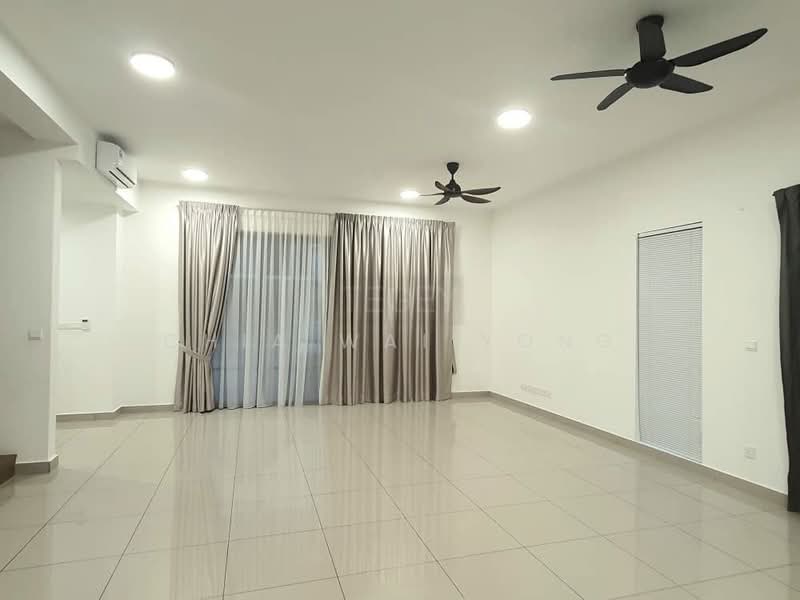 Semi-Detached House for Sale in Kota Kemuning (Shah Alam) - Chia Wai Yong - Living Room - PropertyGuru.com.my