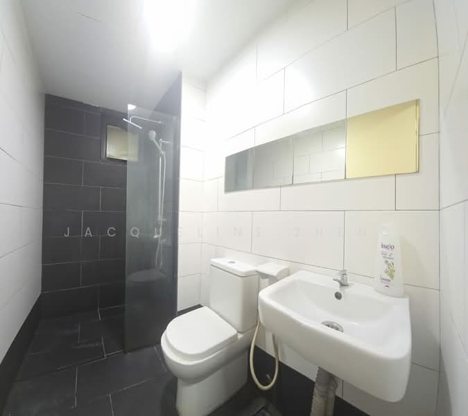 Service Residence for Rent at Univ 360 Place - Jacqueline Zheng - Bathroom - PropertyGuru.com.my