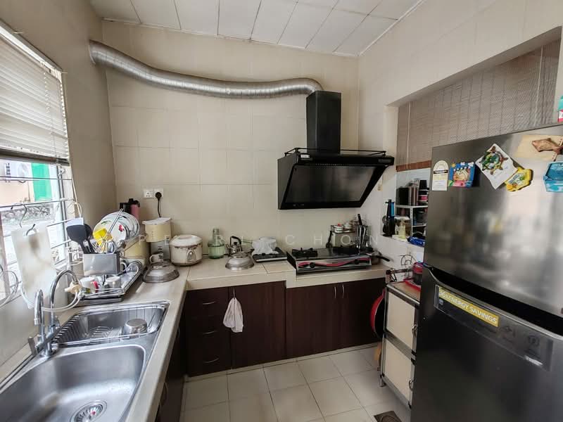 2-storey Terraced House for Sale in Bandar Puteri Puchong (Puchong) - Pearl Chong - Kitchen - PropertyGuru.com.my