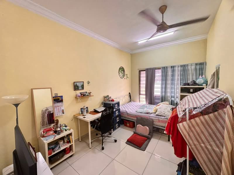 Rumah Teres 2 Tingkat untuk Dijual di Bandar Bukit Beruntung (Bukit Beruntung) - Kelvin . - Bedroom - PropertyGuru.com.my