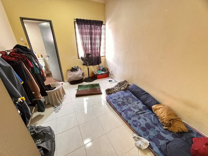 Rumah Teres 2 Tingkat untuk Dijual di Bandar Bukit Beruntung (Bukit Beruntung) - Kelvin . - Bedroom - PropertyGuru.com.my