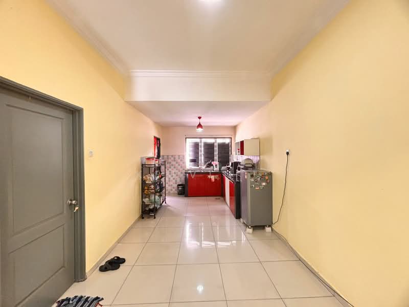 Rumah Teres 2 Tingkat untuk Dijual di Bandar Bukit Beruntung (Bukit Beruntung) - Kelvin . - Kitchen - PropertyGuru.com.my