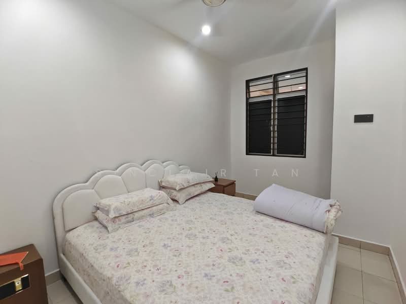 2-storey Terraced House for Sale in Bandar Puteri Klang (Klang) - Sinclair Tan - Bedroom - PropertyGuru.com.my