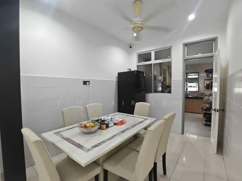 2-storey Terraced House for Sale in Bandar Puteri Klang (Klang) - Sinclair Tan - Dining Room - PropertyGuru.com.my