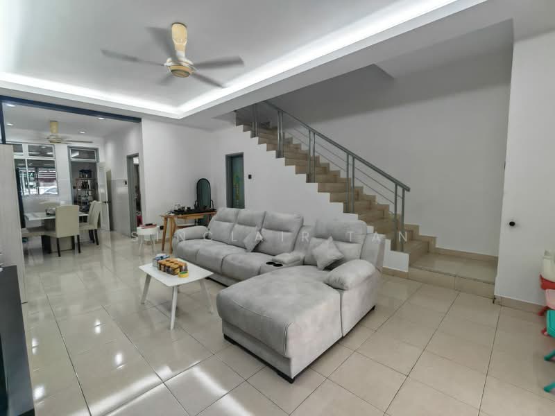 2-storey Terraced House for Sale in Bandar Puteri Klang (Klang) - Sinclair Tan - Living Room - PropertyGuru.com.my