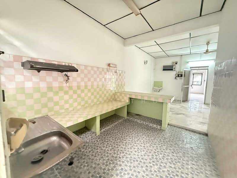 Semi-Detached House for Sale in Kampung Sungai Terap (Batu Gajah) - Ainsley Thong - Kitchen - PropertyGuru.com.my