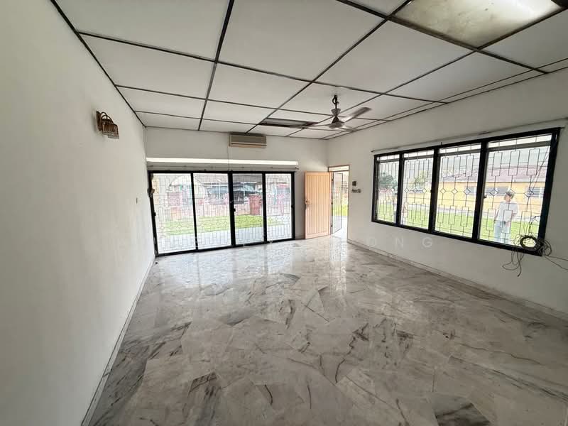 Semi-Detached House for Sale in Kampung Sungai Terap (Batu Gajah) - Ainsley Thong - Living Room - PropertyGuru.com.my