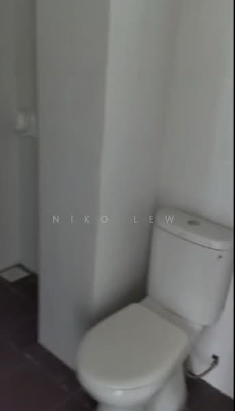 Flat for Sale at PR1MA @ LARKIN INDAH - Niko Lew - Bathroom - PropertyGuru.com.my