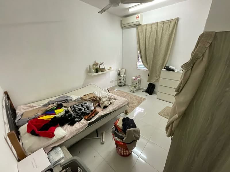 Rumah Teres 2-Tingkat untuk Dijual di Saujana Rawang (Rawang) - Kelvin . - Bedroom - PropertyGuru.com.my