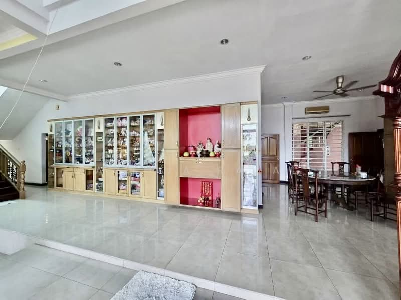 Rumah Banglo untuk Dijual di SS19 (Subang Jaya) - Razlina Razali - Living Room - PropertyGuru.com.my