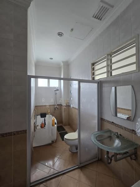 Rumah Banglo untuk Dijual di SS19 (Subang Jaya) - Razlina Razali - Bathroom - PropertyGuru.com.my