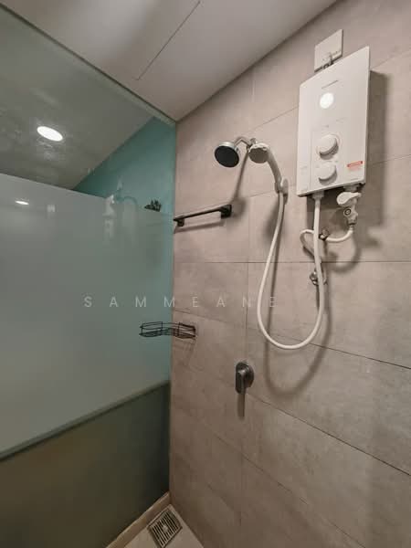Servis Apartment untuk Disewa di Riveria City - Sammeane . - Bathroom - PropertyGuru.com.my