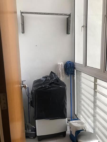 Kondominium untuk Dijual di Gaya Bangsar - Caven Chng - Balcony - PropertyGuru.com.my