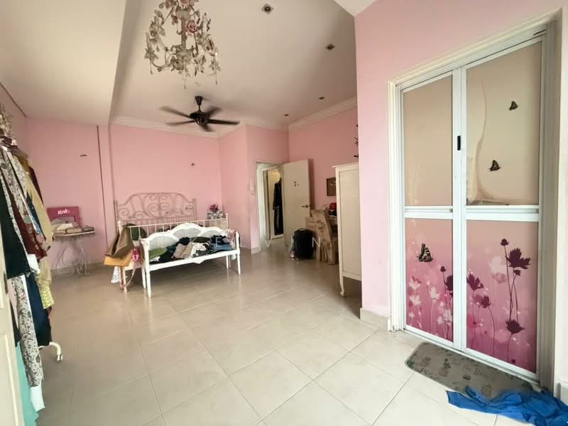 Rumah Berkembar untuk Dijual di Kota Emerald (Rawang) - Kelvin . - Bedroom - PropertyGuru.com.my