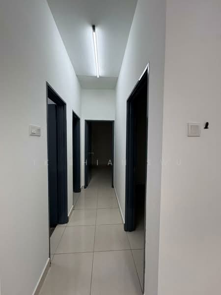 Service Residence for Sale at Saville @ Kajang - Ik Shian Swu - Corridor - PropertyGuru.com.my
