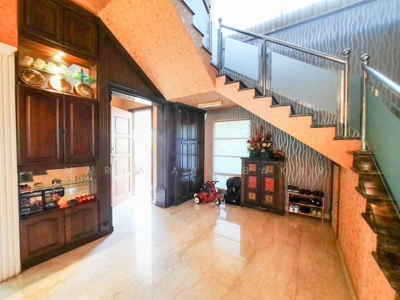 Bungalow for Sale in Ampang (Kuala Lumpur) - Maria Abu Bakar - Entrance - PropertyGuru.com.my