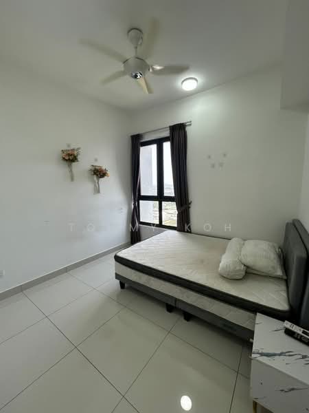 Servis Apartment untuk Disewa di D'sara Sentral - Tommy Koh - Master Bedroom - PropertyGuru.com.my