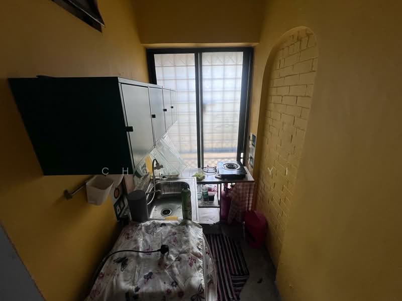Condominium for Rent at Vista Komanwel C - Chong De Yi - Kitchen - PropertyGuru.com.my