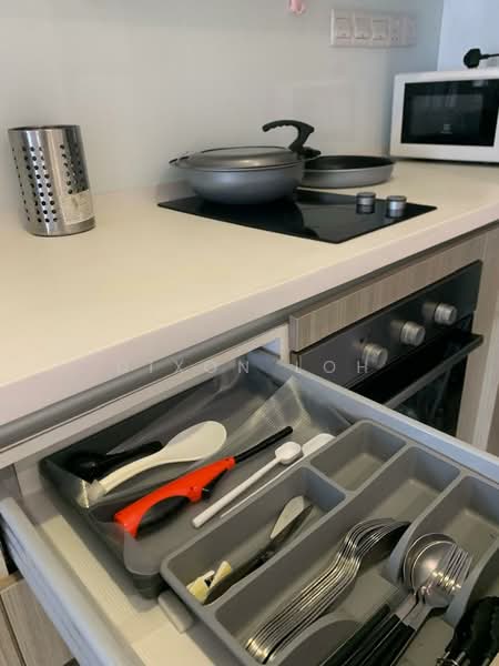 Servis Apartment untuk Disewa di Tropicana Gardens - Dixon Loh - Kitchen - PropertyGuru.com.my