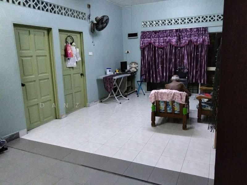 Rumah Teres 1 Tingkat untuk Dijual di Taman Klang Jaya (Klang) - Danzel De Costa - Living Room - PropertyGuru.com.my