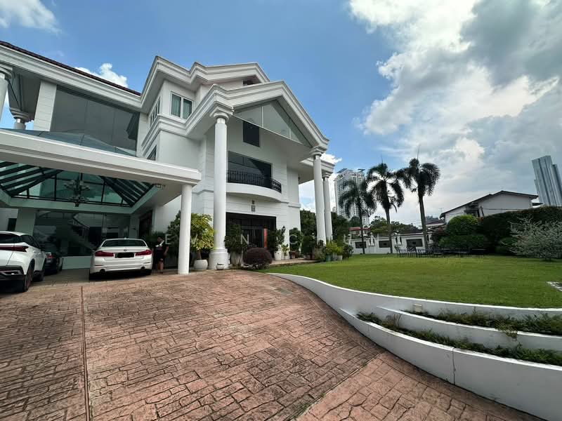 Bungalow for Sale in Taman Stulang Laut (Johor Bahru) - Even Chun - PropertyGuru.com.my