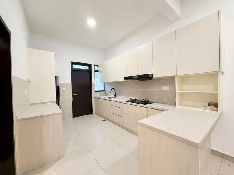 Rumah Teres untuk Disewa di Iskandar Puteri (Nusajaya) (Johor) - APRILIA CHAYADI - Kitchen - PropertyGuru.com.my