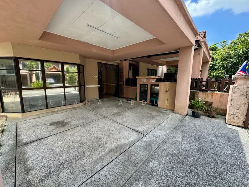 2.5-storey Terraced House for Sale in Putrajaya (Putrajaya) - Suhana Abdullah Sani - Exterior - PropertyGuru.com.my
