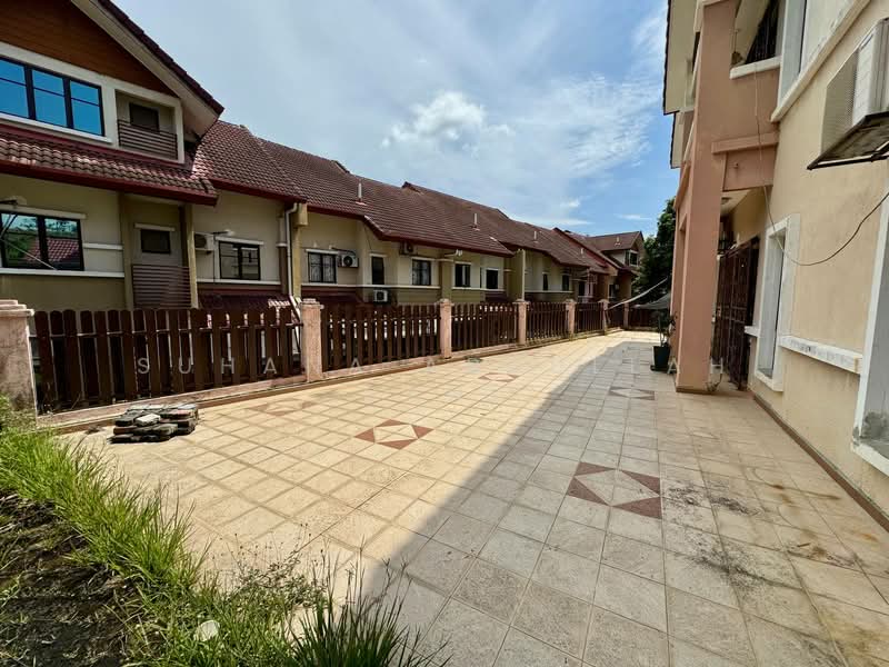 2.5-storey Terraced House for Sale in Putrajaya (Putrajaya) - Suhana Abdullah Sani - Exterior - PropertyGuru.com.my