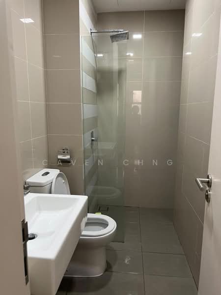 Servis Apartment untuk Dijual di South View - Caven Chng - Bathroom - PropertyGuru.com.my