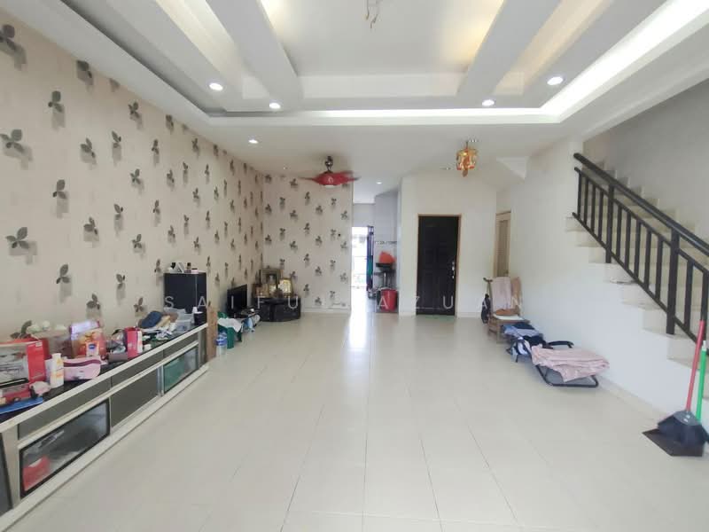 Terraced House for Sale in Bandar Putera 2 (Klang) - Saiful Azuan - Living Room - PropertyGuru.com.my