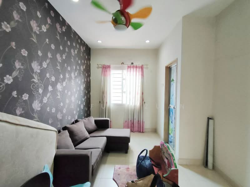 Terraced House for Sale in Bandar Putera 2 (Klang) - Saiful Azuan - Living Room - PropertyGuru.com.my
