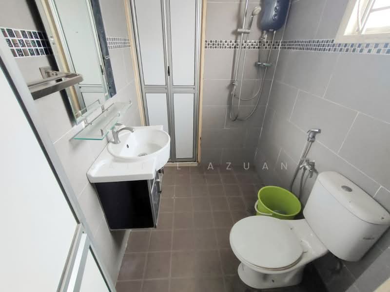 Terraced House for Sale in Bandar Putera 2 (Klang) - Saiful Azuan - Bathroom - PropertyGuru.com.my