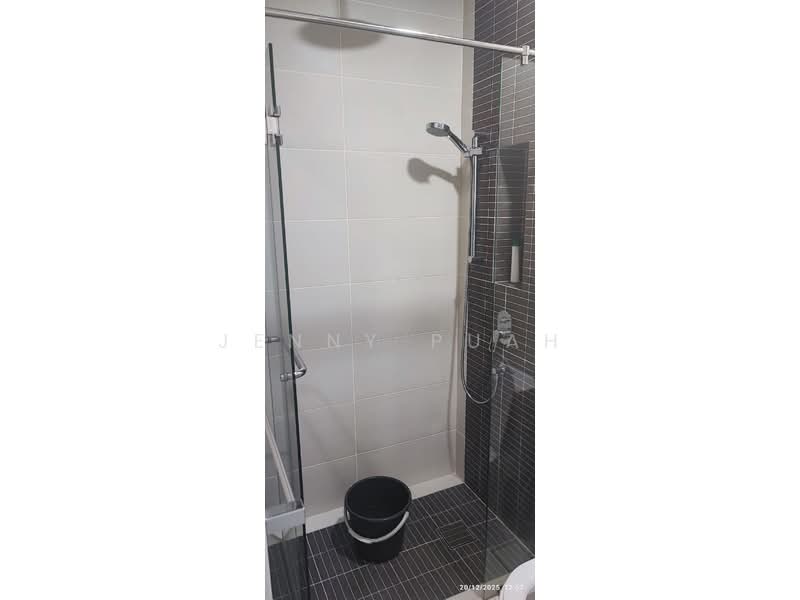 Servis Apartment untuk Disewa di The Sentral Suites - Jenny Puah - Bathroom - PropertyGuru.com.my