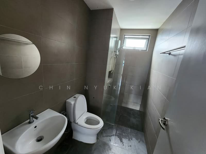 Servis Apartment untuk Disewa di Akasa - Chin Nyuk Kian - Bathroom - PropertyGuru.com.my