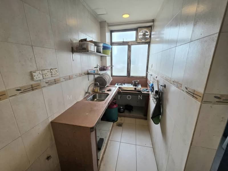 Kondominium untuk Dijual di Mutiara Villa - May Liong - Kitchen - PropertyGuru.com.my