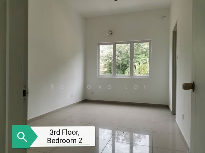 Rumah Teres 3 Tingkat untuk Dijual di Sunway Cassia (Batu Maung) - TC Tong Loh - Bedroom - PropertyGuru.com.my