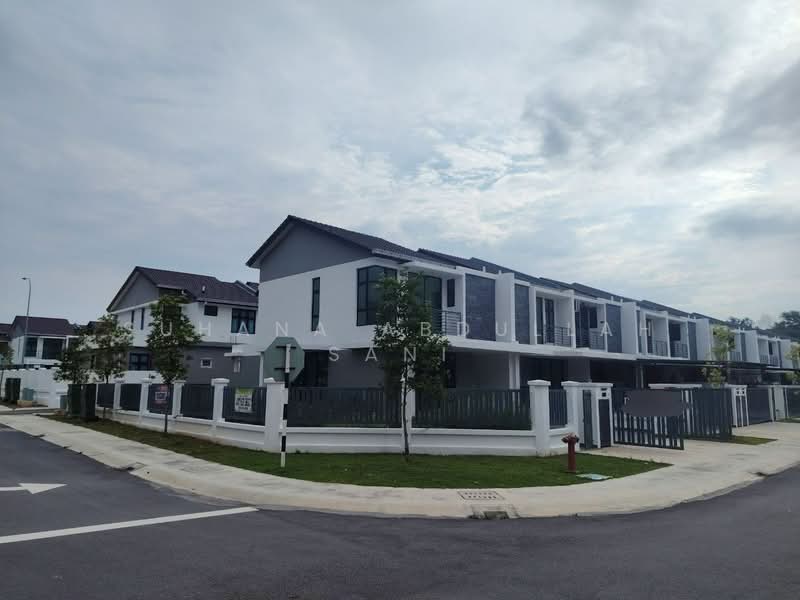 Rumah Teres 2 Tingkat untuk Dijual di Hulu Langat (Selangor) - Suhana Abdullah Sani - Exterior - PropertyGuru.com.my