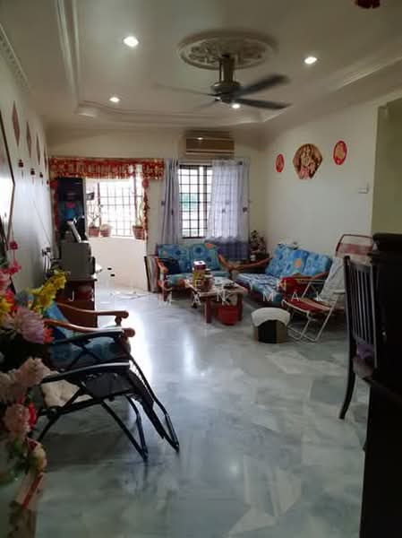 Rumah Flat untuk Disewa di Taman Sungai Besi - Jocelyn Mak - Living Room - PropertyGuru.com.my