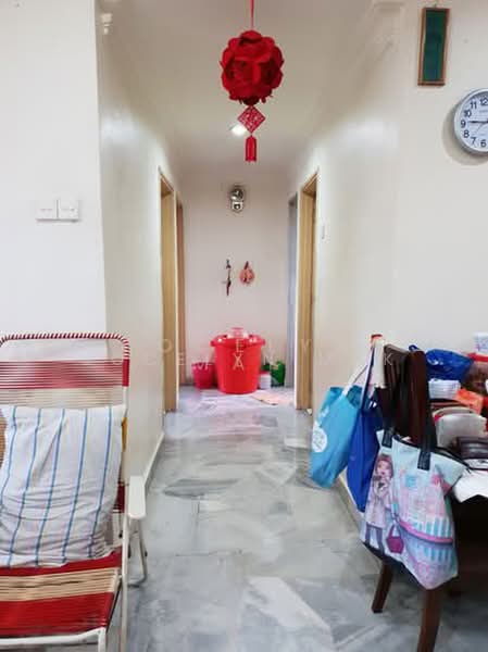 Rumah Flat untuk Disewa di Taman Sungai Besi - Jocelyn Mak - Corridor - PropertyGuru.com.my