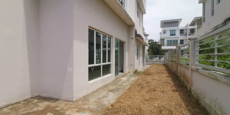 Semi-Detached House for Sale in Rawang (Selangor) - May Liong - Exterior - PropertyGuru.com.my
