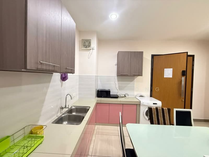 Servis Apartment untuk Disewa di The Octagon - Ainsley Thong - Kitchen - PropertyGuru.com.my