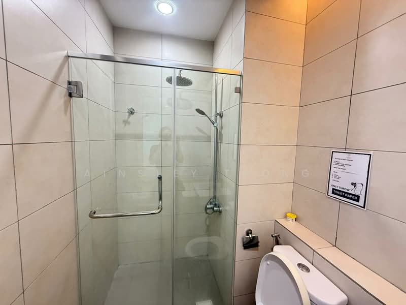 Servis Apartment untuk Disewa di The Octagon - Ainsley Thong - Bathroom - PropertyGuru.com.my
