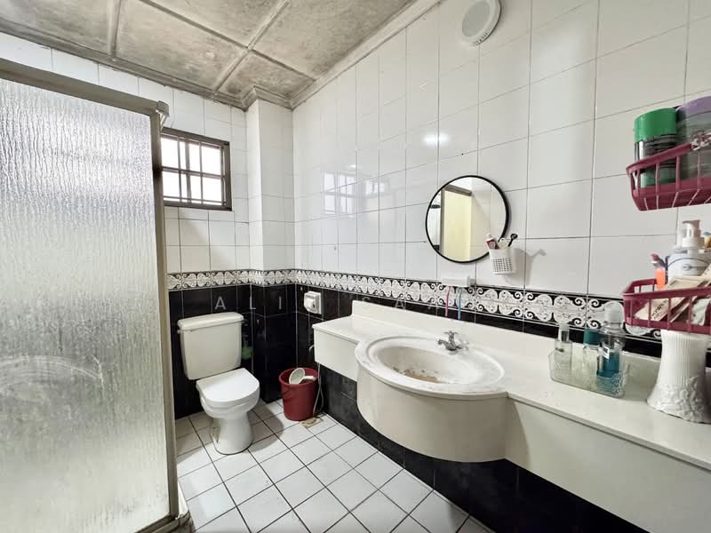 Rumah Teres untuk Dijual di Bukit Rahman Putra (Sungai Buloh) - Alif Saad - PropertyGuru.com.my