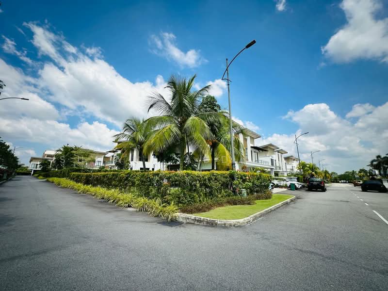 Semi-Detached House for Sale in Diamond City (Semenyih) - Suhana Abdullah Sani - PropertyGuru.com.my