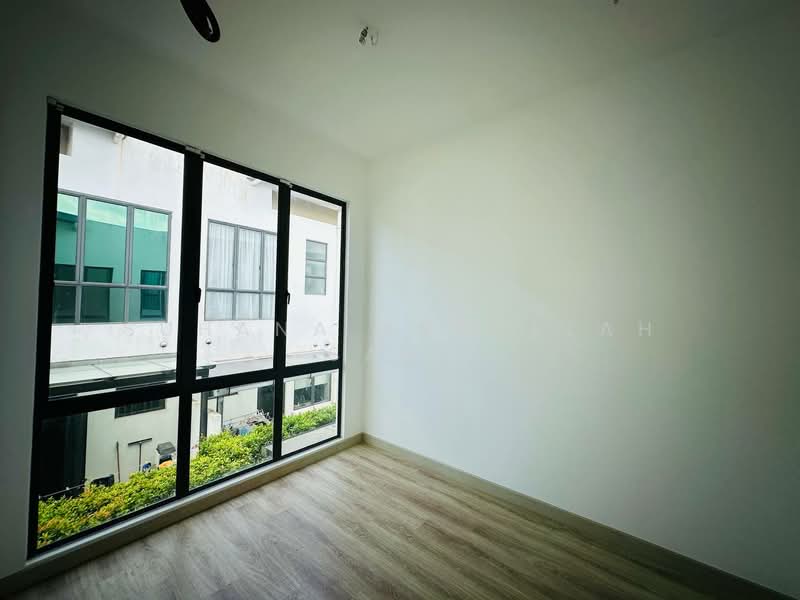 Semi-Detached House for Sale in Diamond City (Semenyih) - Suhana Abdullah Sani - PropertyGuru.com.my