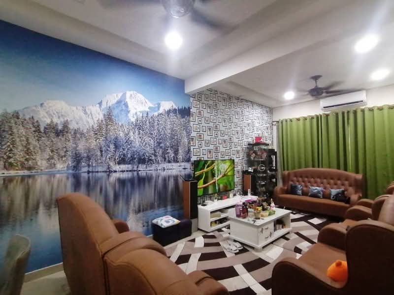 3-storey Terraced House for Sale in Rawang (Selangor) - May Liong - Living Room - PropertyGuru.com.my