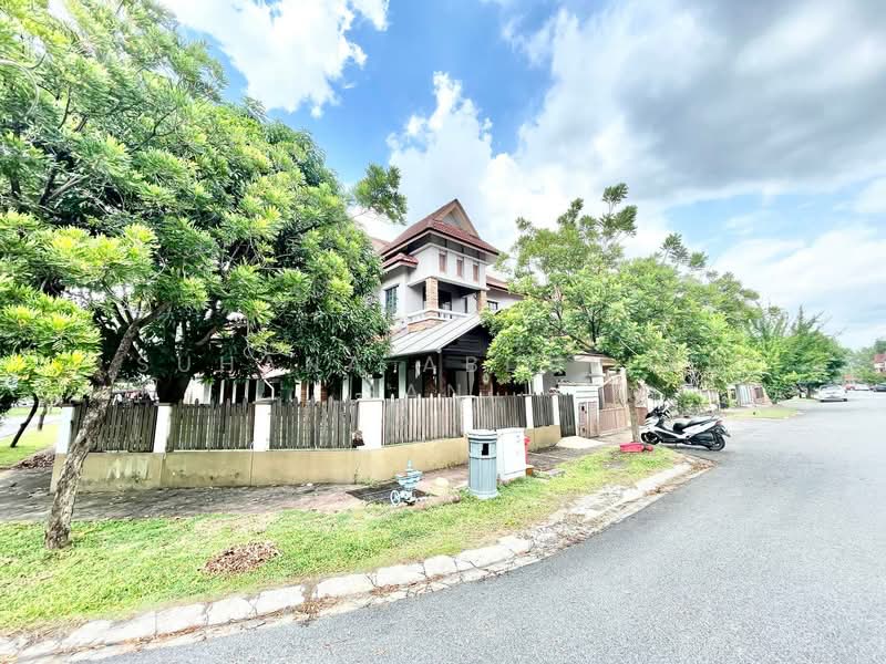 Rumah Berkembar untuk Dijual di Bandar Nusaputra (Puchong) - Suhana Abdullah Sani - Exterior - PropertyGuru.com.my